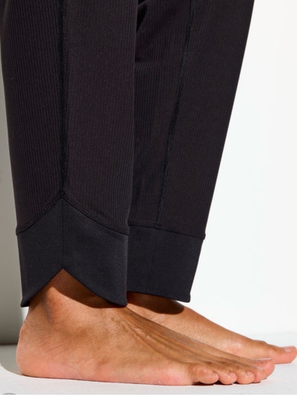 Spiritual Gangster Black ROWEN PANT - Picture 2 of 10